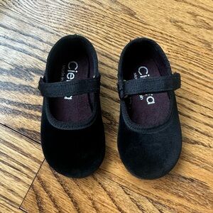 Cienta Black Velvet Mary Jane, size 4, NWOT